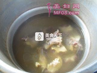 圆白菜牛排骨汤 的做法步骤：5