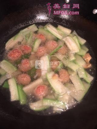 丝瓜丸子汤的做法步骤：6