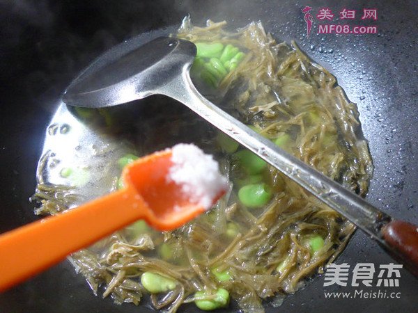 笋干菜蚕豆汤的做法