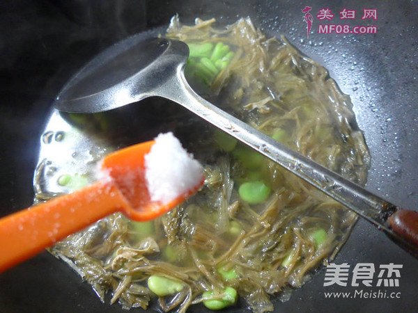 笋干菜蚕豆汤的做法