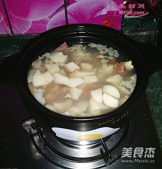 羊骨山药汤的做法