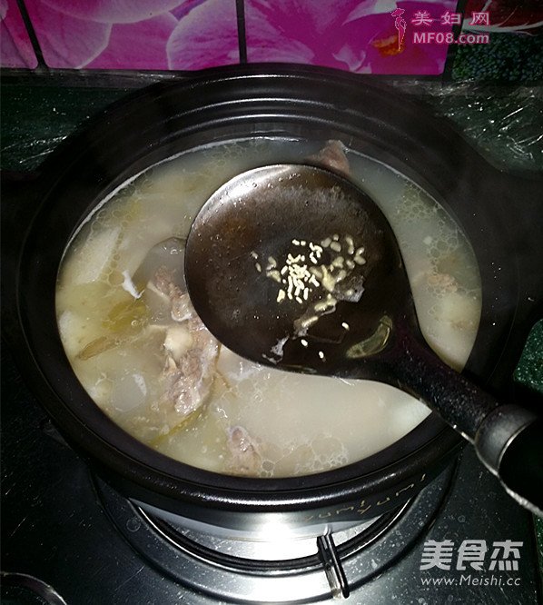 羊骨山药汤的做法