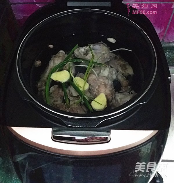 羊骨山药汤的做法