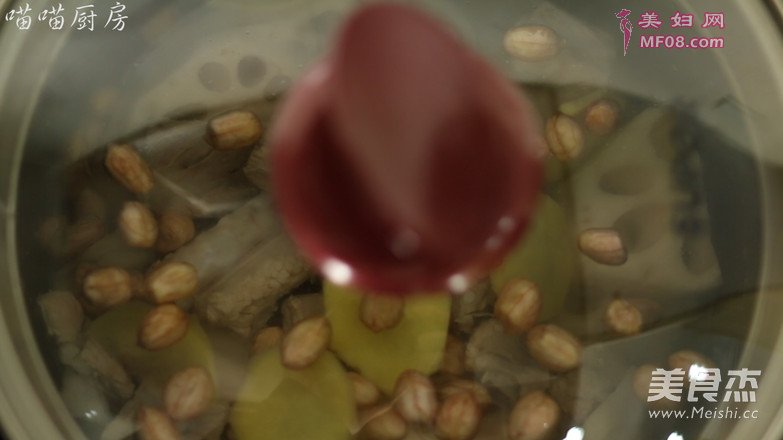źŹ