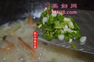 双黄汤（黄刺鱼煮黄花菜汤）
