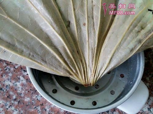 荷叶糯米饭的做法