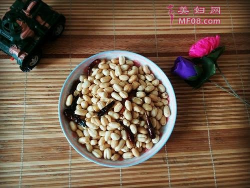 酒鬼花生的做法
