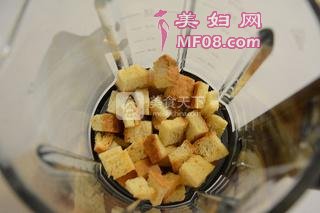 面包糠的做法步骤：4
