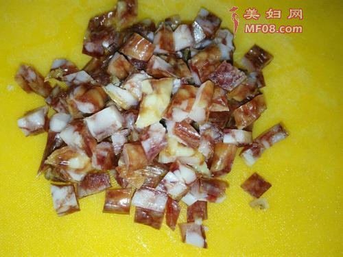 蔬菜玉米腊肠粒的做法