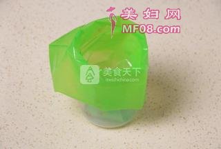 澳门甜品之最——木糠杯的做法步骤：4