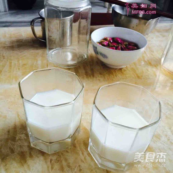 蜂蜜玫瑰奶冻的做法