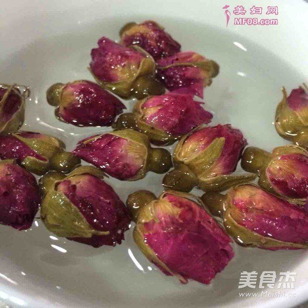 蜂蜜玫瑰奶冻的做法