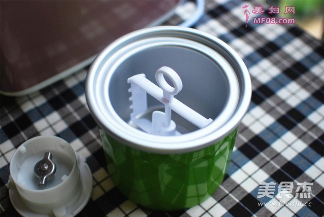 鲜果奶雪的做法
