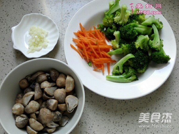草菇西兰花-防癌健胃增强免疫力的做法