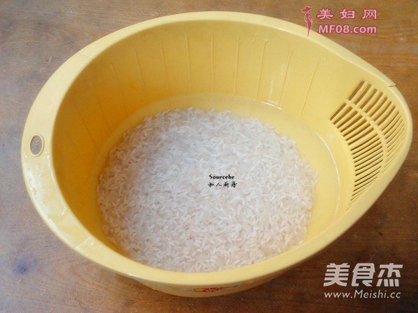 香菇腊肠焖饭的做法