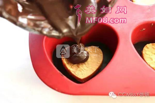 花生酱夹心巧克力