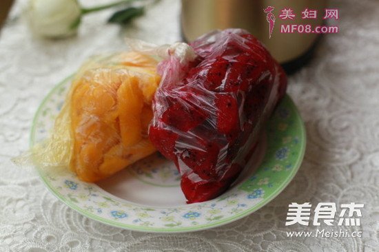 夏天来了--芒果冰淇淋的做法