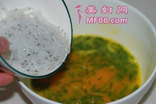 银鱼炒蛋
