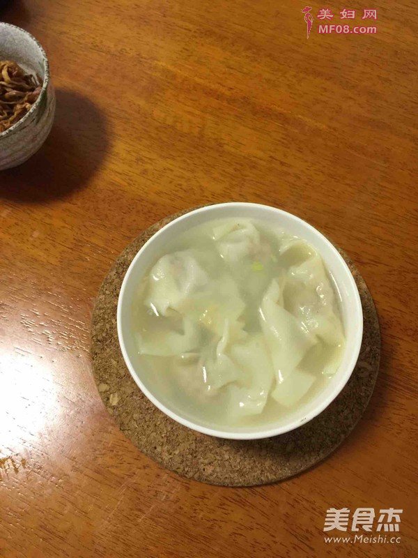 猪肉包菜馅儿馄饨的做法