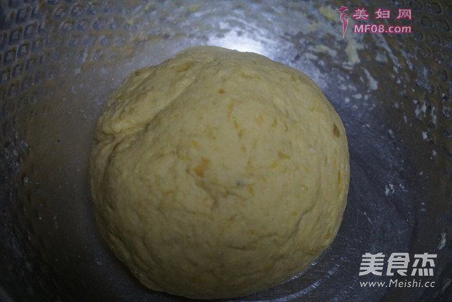 吃不够的椰香红薯球的做法