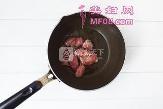 腊肠炒年糕