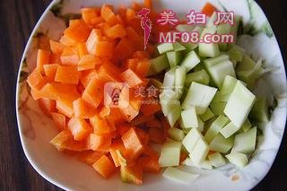 黄咖喱鸡肉饭
