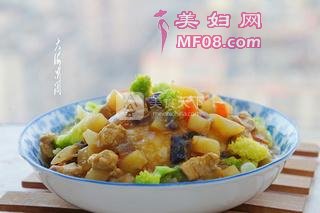 黄咖喱鸡肉饭