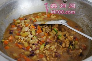 黄咖喱鸡肉饭