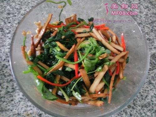 菠菜拌香干的做法