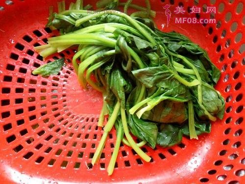 菠菜拌香干的做法