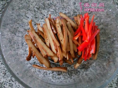 菠菜拌香干的做法