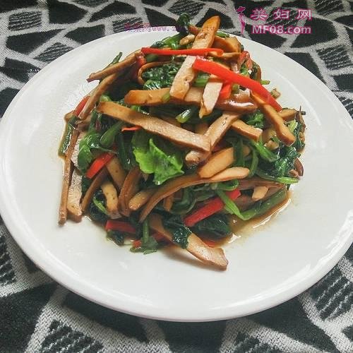 菠菜拌香干的做法