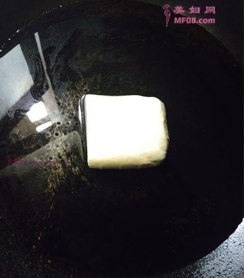 凉拌皮蛋豆腐的做法