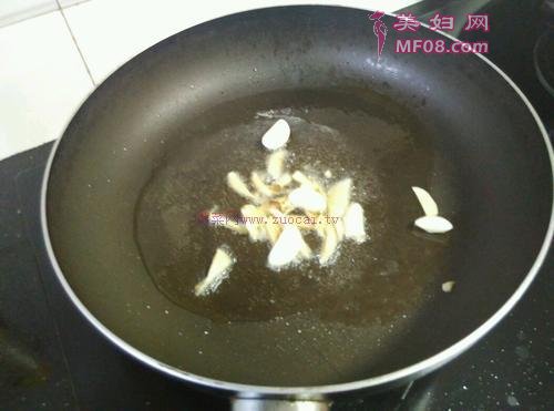 花椰菜炒牛肉的做法