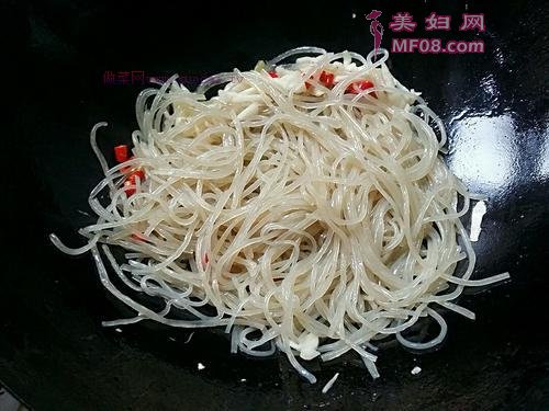 泡菜苕粉肉丝（酸辣版）的做法