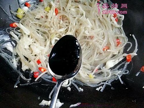 泡菜苕粉肉丝（酸辣版）的做法