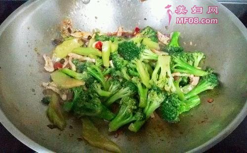  豆豉炝炒西兰花的做法