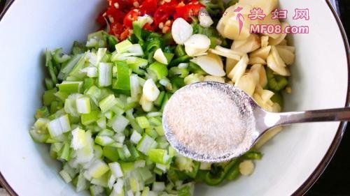 爆炒双椒的做法