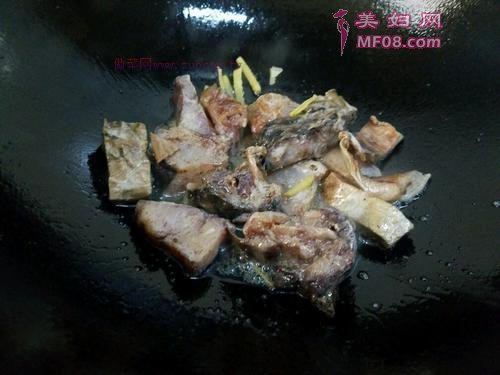 糴