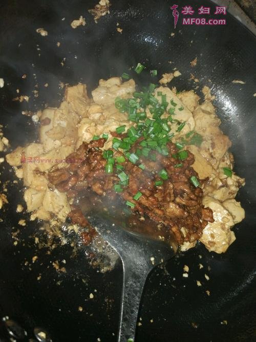 豆腐炒肉的做法