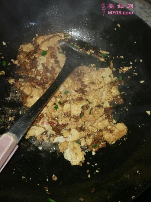 豆腐炒肉的做法