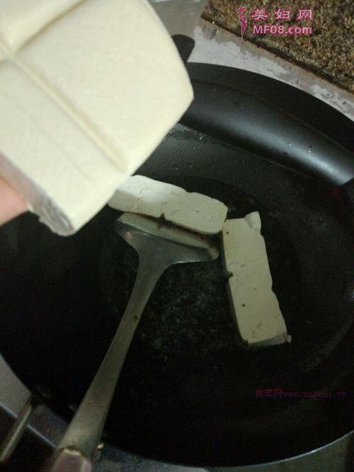 豆腐炒肉的做法