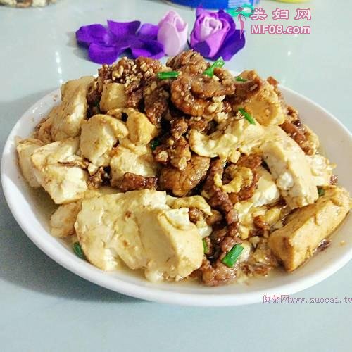 豆腐炒肉的做法