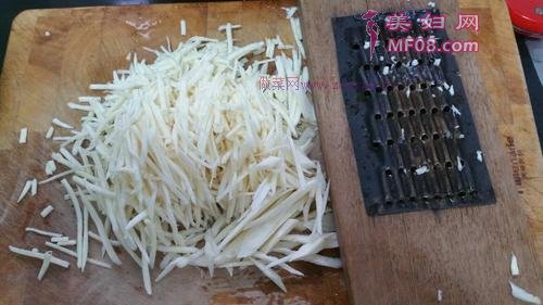 河虾炒茭白的做法