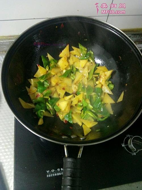 青椒炒土豆的做法