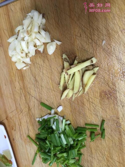 辣椒炒藕片