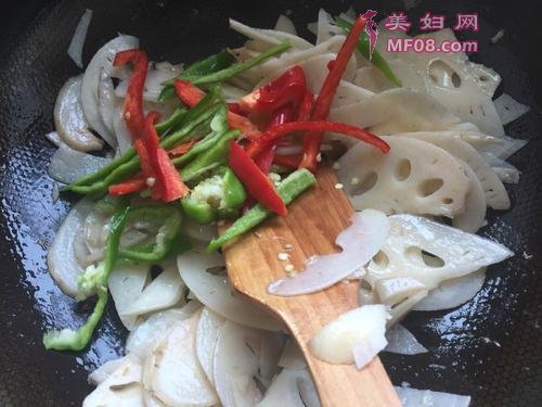 辣椒炒藕片