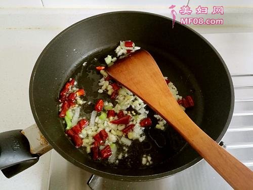 酸辣藕丁的做法