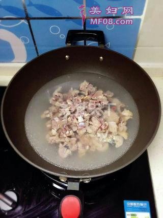 辣炒鸡胗的做法步骤：2