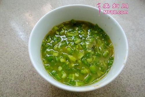 苦瓜斩蛋的做法